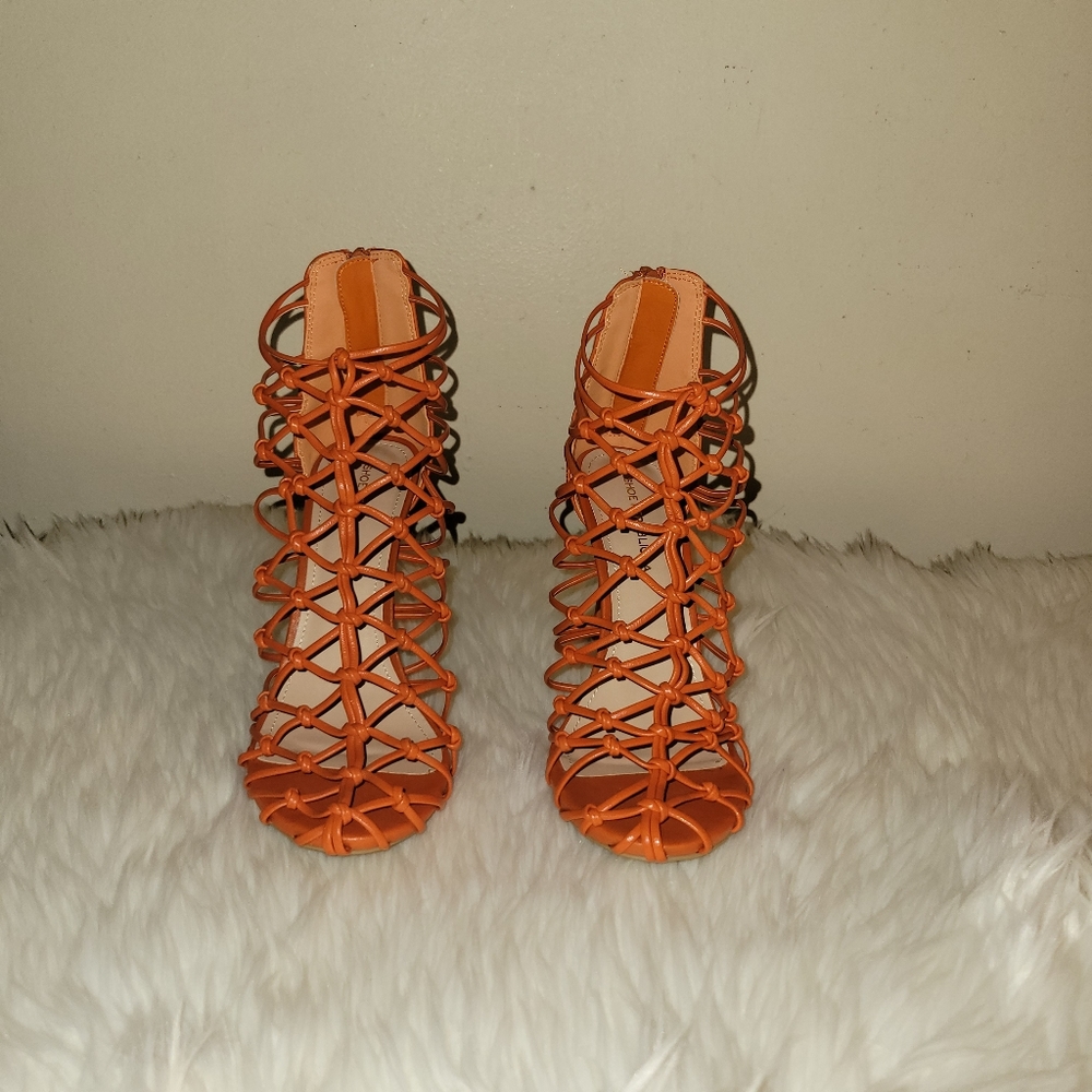 Shoes - Picture 2 of 6
